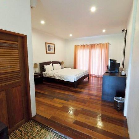 Tree House Hotel Sisaket מראה חיצוני תמונה