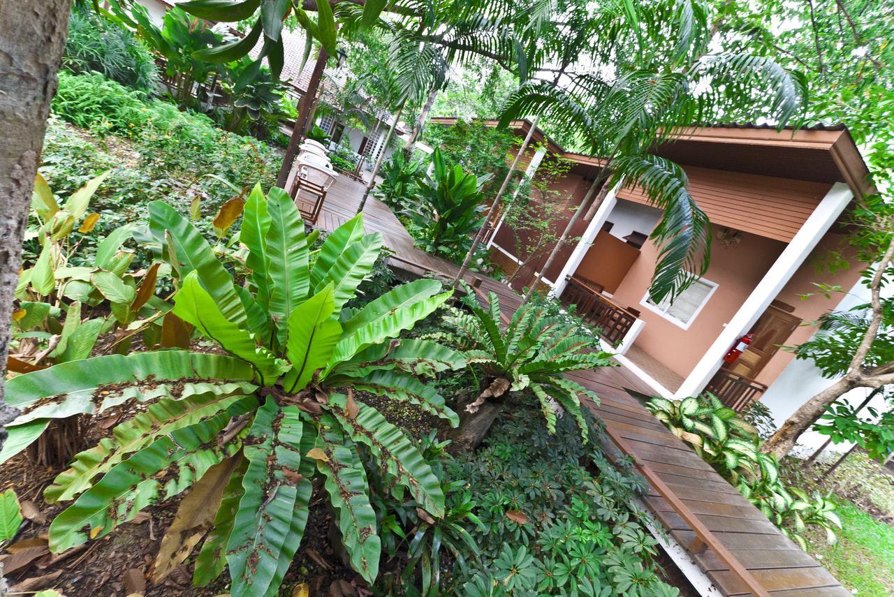 Tree House Hotel Sisaket מראה חיצוני תמונה